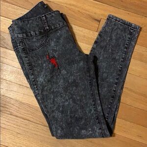 5/$25 Lovesick - size 9, stretch skinny jegging
